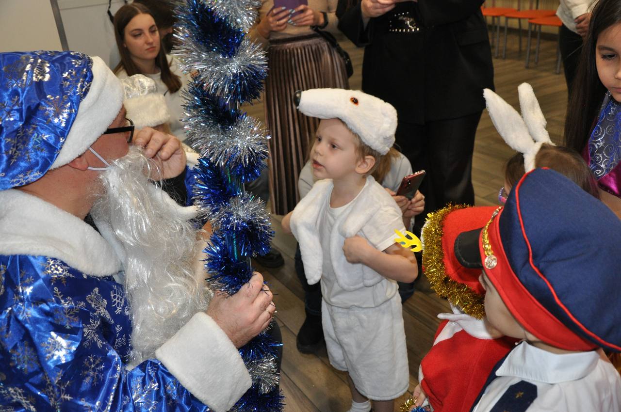 21 декабря прошёл детский утренник для детей работников Красноярского Водочного Завода.